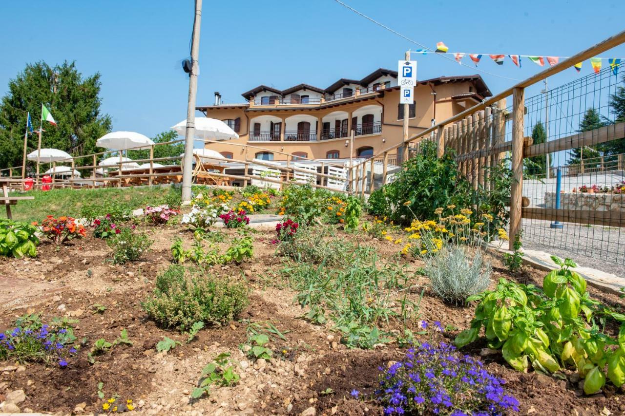 Hotel Monte Baldo 布雷佐内加尔达 外观 照片